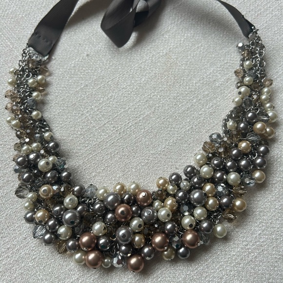 Jade & Jasper Cluster Bow Tie necklace - Picture 2 of 2